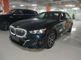 宝马i5 2025款 eDrive 35L M运动套装