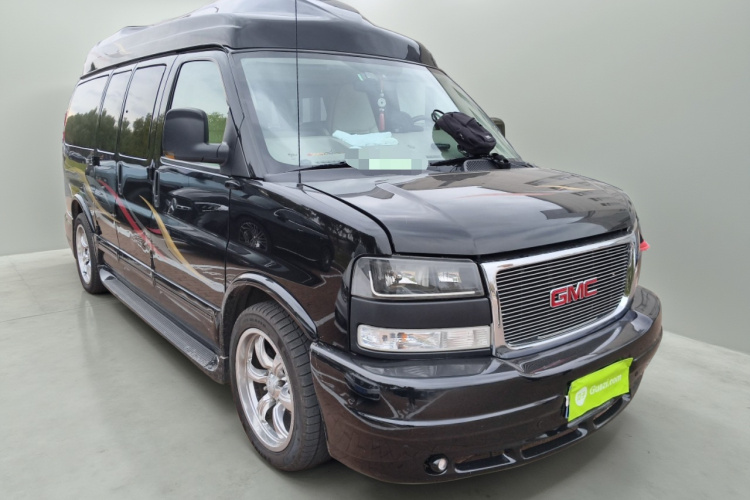 GMC SAVANA 2014款 5.3L 四驱领袖版车身外观3