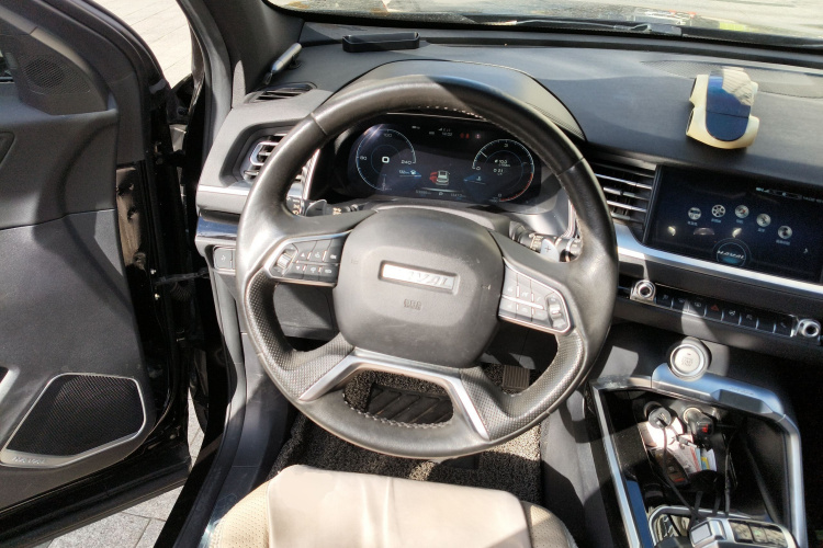 哈弗H6 2017款 红标 2.0T 自动两驱领尚型中控内饰13