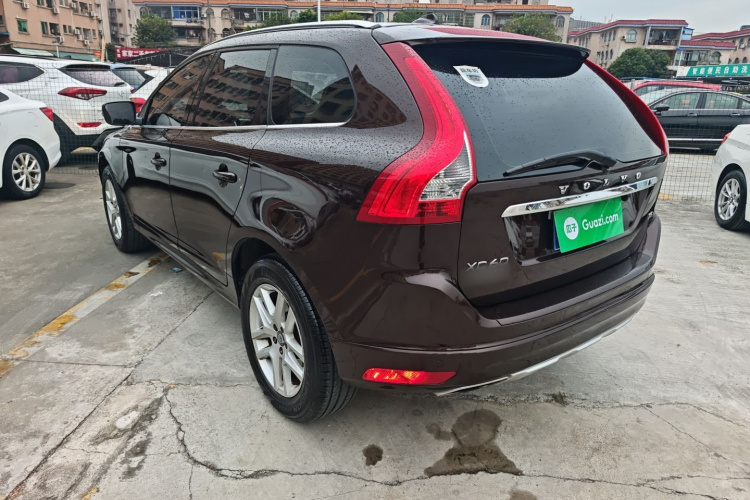 沃尔沃XC60 2017款 T5 智行升级版车身外观4