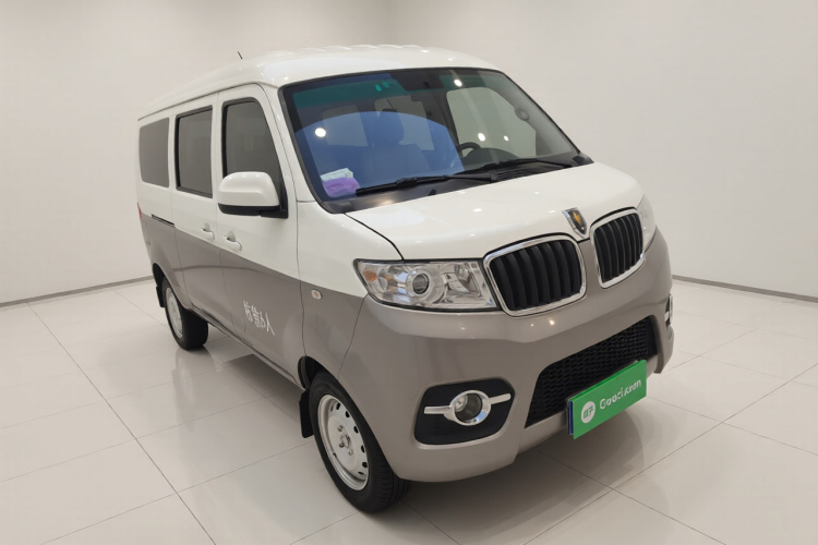 金杯 小海狮X30 2021款 1.5L 财富型客车国VI SWC15M车身外观3