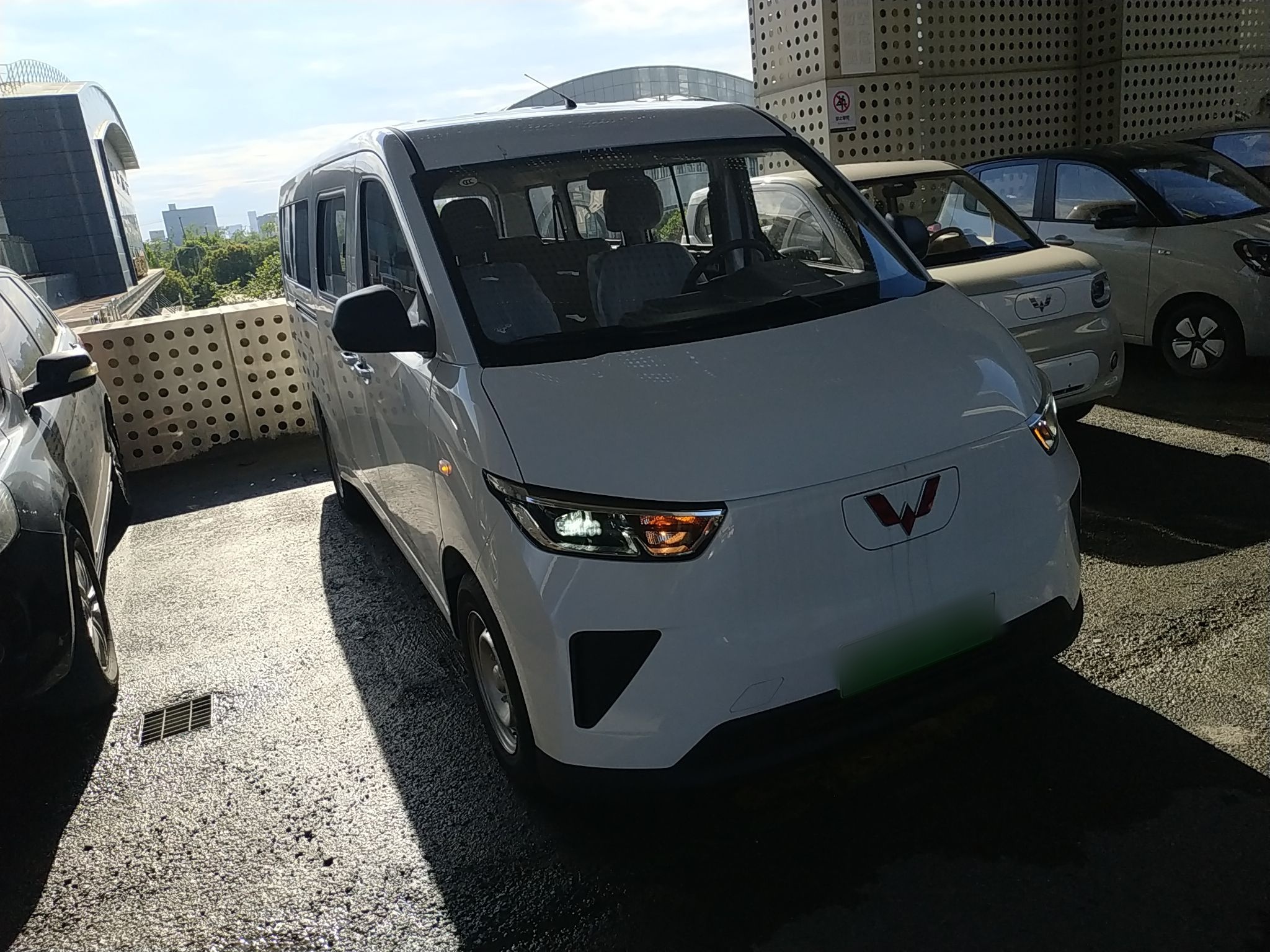 五菱汽车 五菱扬光 2024款 300KM 舒适型客车版 75kW