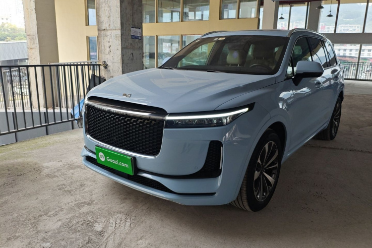 理想汽车 理想ONE 2020款 增程6座版车身外观1