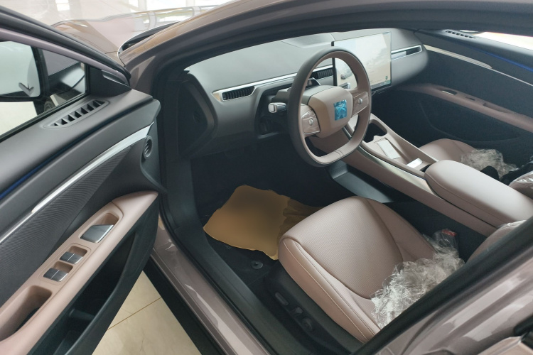 小鹏MONA M03 2025款 620 超长续航 Plus中控内饰7003