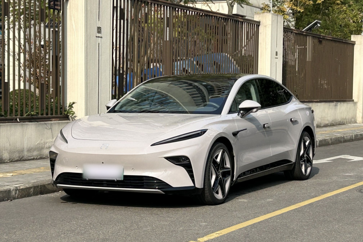 飞凡汽车 飞凡F7 2023款 长续Pro版车身外观1