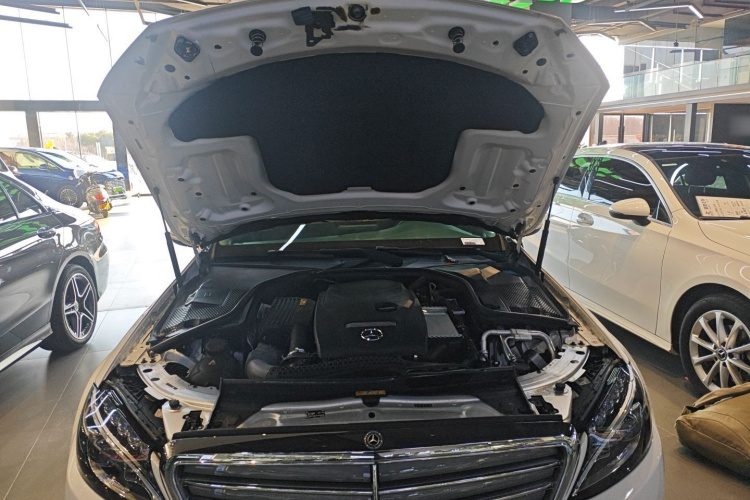 奔驰C级 2018款 C 200 L局部细节24