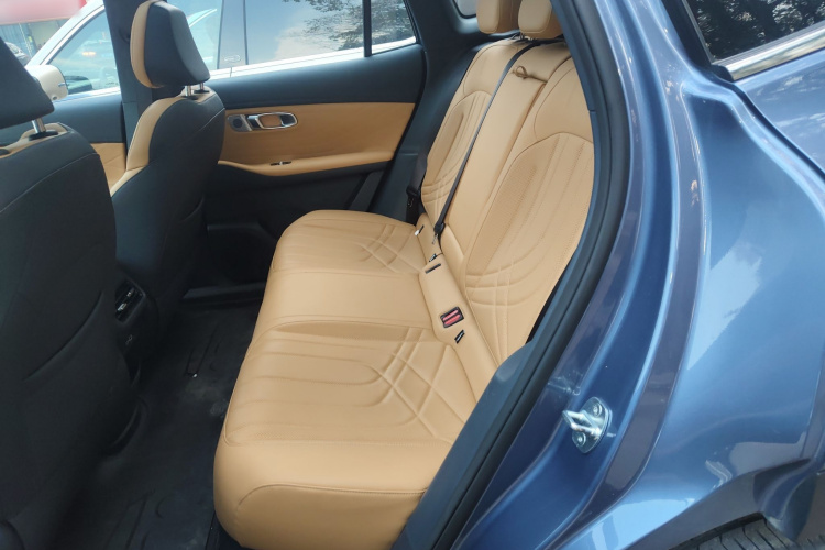 吉利银河 银河星舰7 EM-i 2025款 120km 领航版中控内饰21