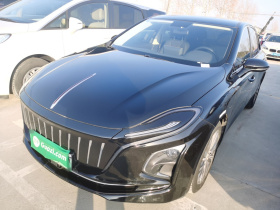 红旗E-QM5 2022款 431km 充电乐享版