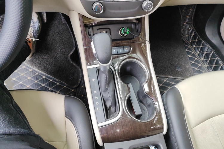 别克 威朗 2018款 三厢 15S 自动领先型局部细节18