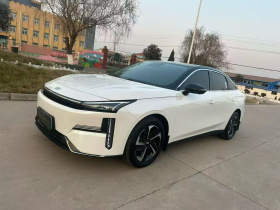 吉利银河 银河L6 2024款 125km PLUS 龙腾版