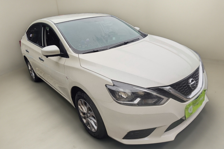 日产 轩逸 2022款 经典 1.6XE CVT舒适版车身外观3