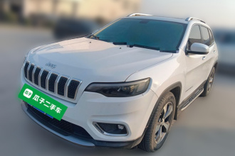 Jeep 自由光 2020款 2.0T 两驱领先版