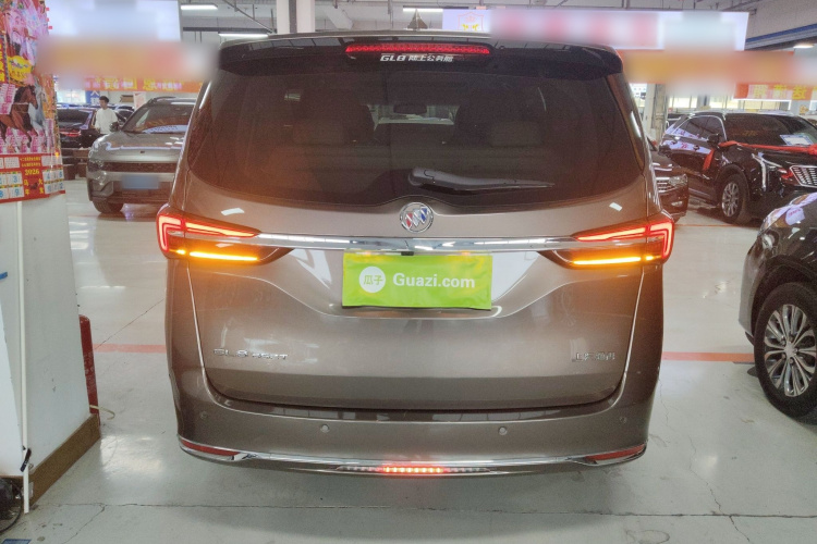 别克GL8 2021款 陆上公务舱 652T 豪华型车身外观6