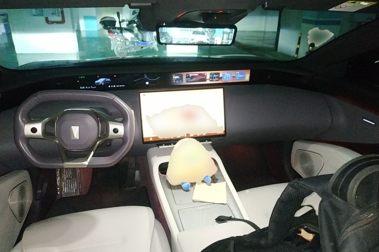 阿维塔12 2025款 Ultra增程版中控内饰7002