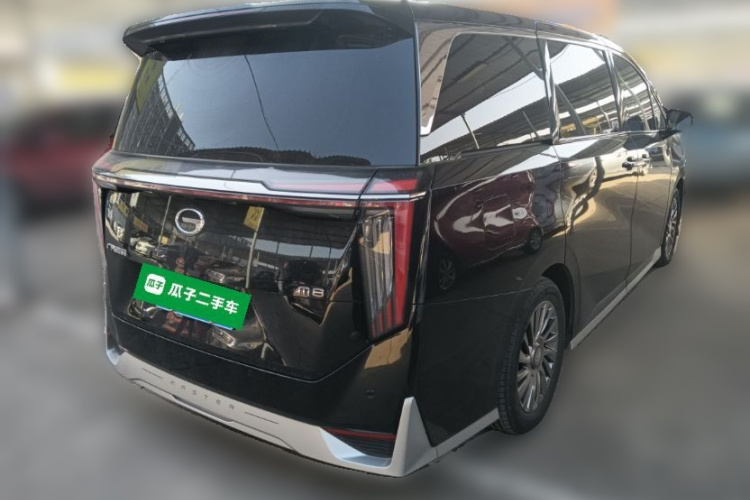 广汽传祺 传祺M8 2023款 宗师系列 400T 旗舰版车身外观6005