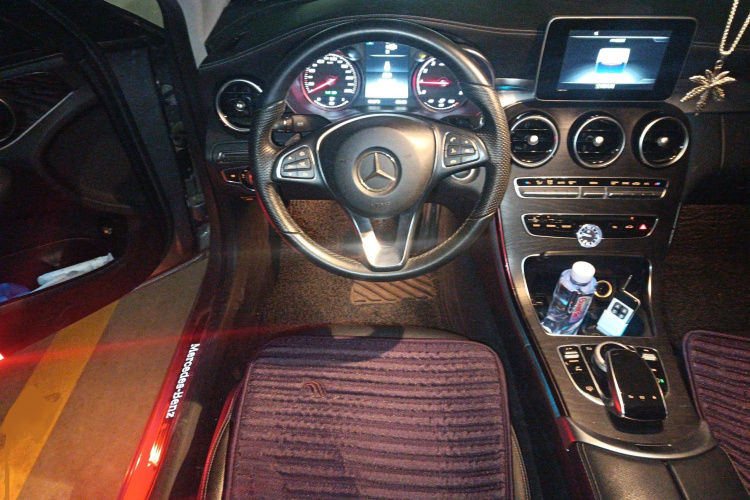 奔驰C级 2015款 C 200 L 运动型局部细节13