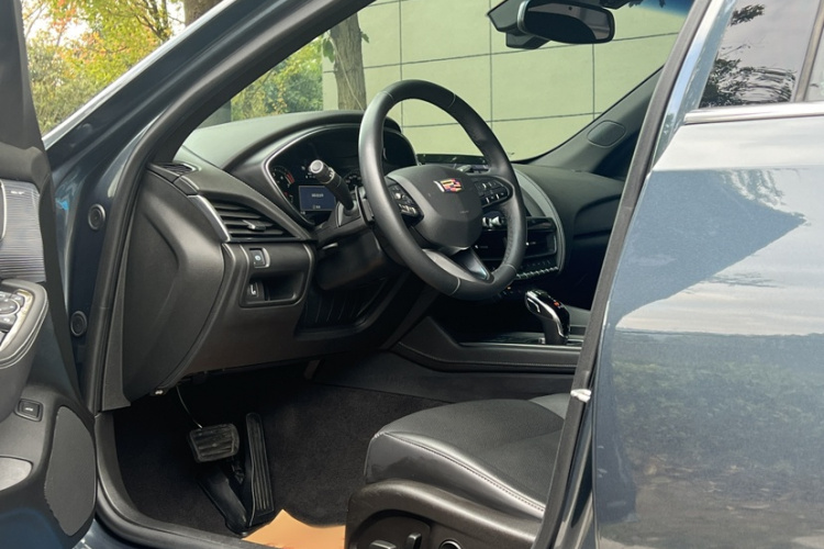 凯迪拉克CT5 2020款 改款 28T 豪华型中控内饰7001