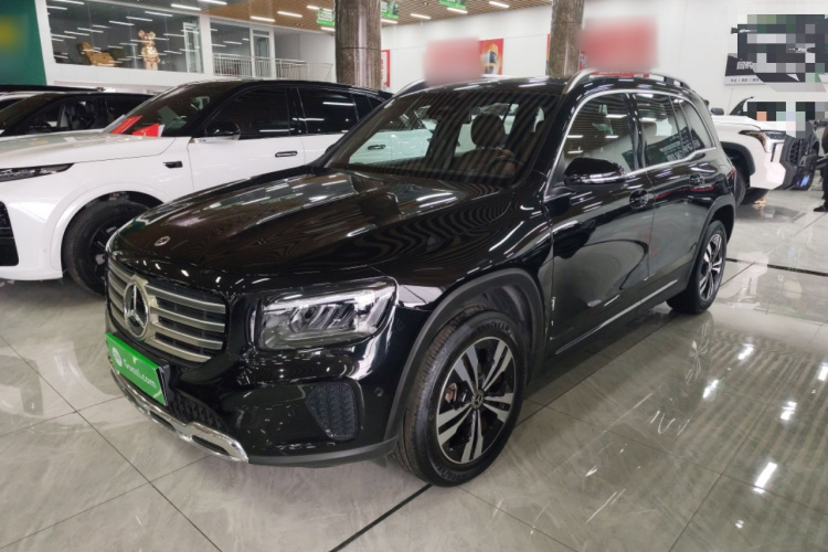 奔驰GLB 2024款 GLB 200 时尚型车身外观1