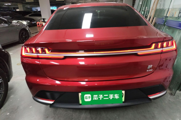 比亚迪 汉 2020款 EV 四驱高性能版旗舰型车身外观6