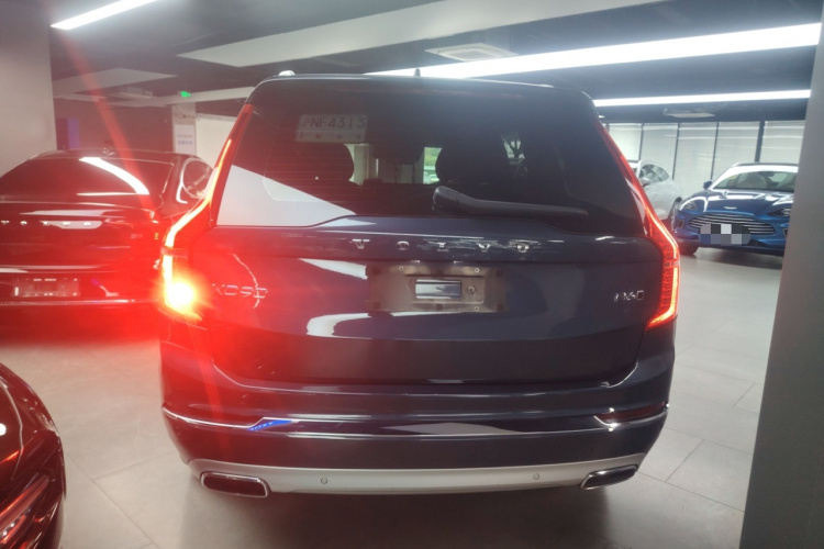 沃尔沃XC90 2021款 B6 智雅豪华版 7座车身外观6