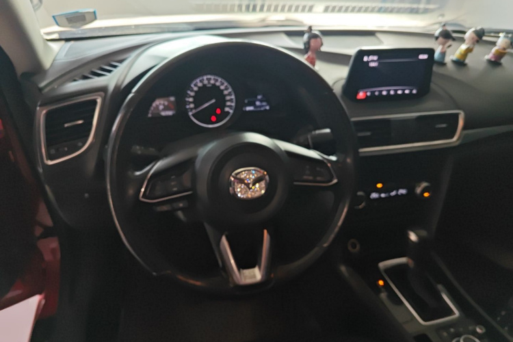 马自达3 昂克赛拉 2017款 三厢 2.0L 自动尊贵型 国V中控内饰13