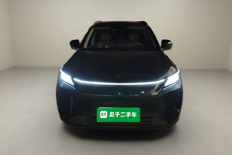 蓝电E5 PLUS 2026款 165km 长续航先享版Ultra 7座车身外观2