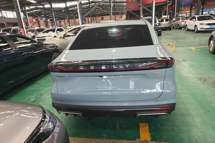 吉利银河 银河L6 2024款 125km PLUS 龙腾版车身外观6