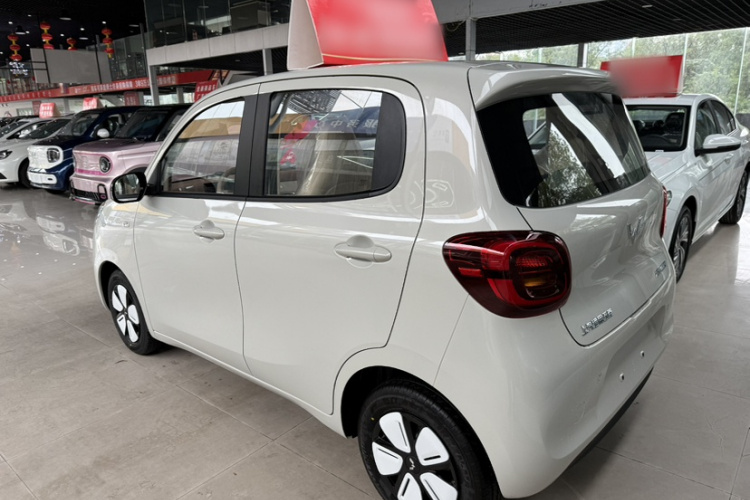 五菱汽车 宏光MINIEV 2025款 四门版 进阶款车身外观6002