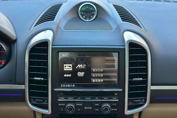 保时捷 2015款 Cayenne 3.0T中控内饰7004