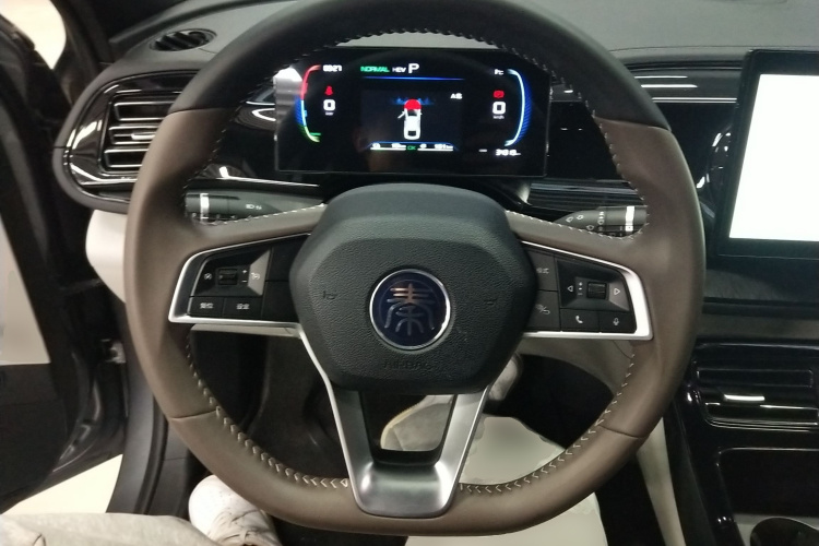 比亚迪 秦PLUS 2023款 冠军版 DM-i 55KM领先型中控内饰13