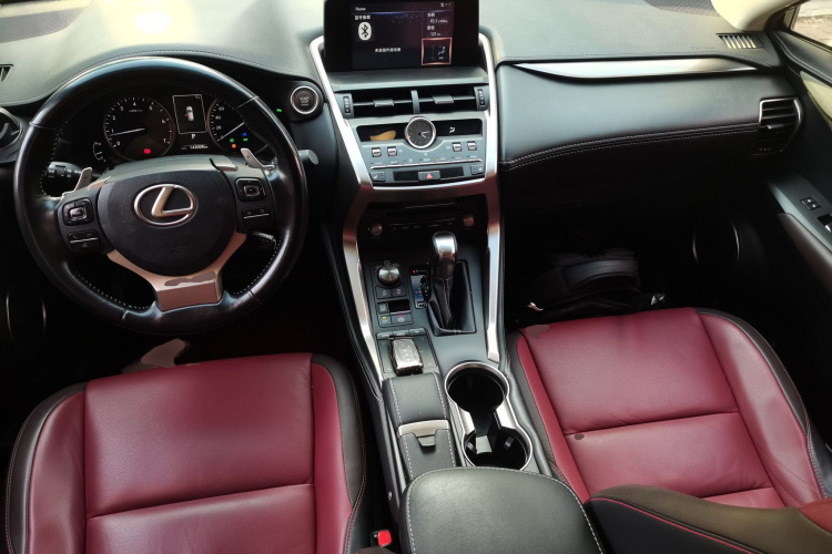 雷克萨斯NX 2018款 300 前驱 锋行版中控内饰12