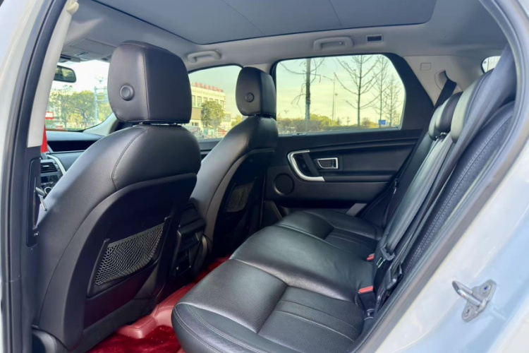 路虎 发现神行 2018款 240PS SE版中控内饰7001