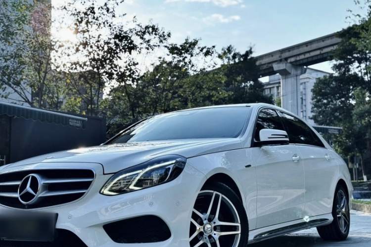 奔驰E级 2015款 E 320 L 运动型车身外观6001