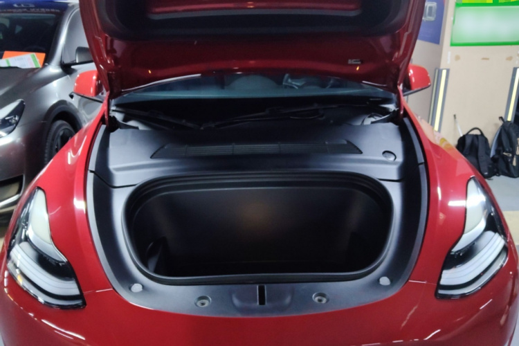 特斯拉 Model Y 2021款 长续航全轮驱动版机舱底盘24