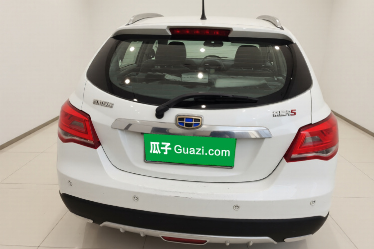 吉利汽车 帝豪 2017款 两厢RS百万款 1.5L CVT向上版车身外观6