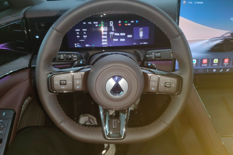 腾势Z9GT 2024款 1100四驱Max版局部细节13