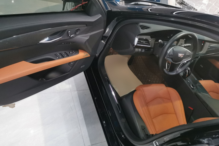 凯迪拉克CT6 2022款 28T 豪华型中控内饰7003