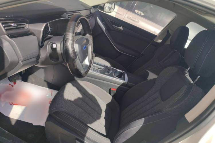 福特 领界 2019款 EcoBoost 145 CVT精领型 国VI局部细节19