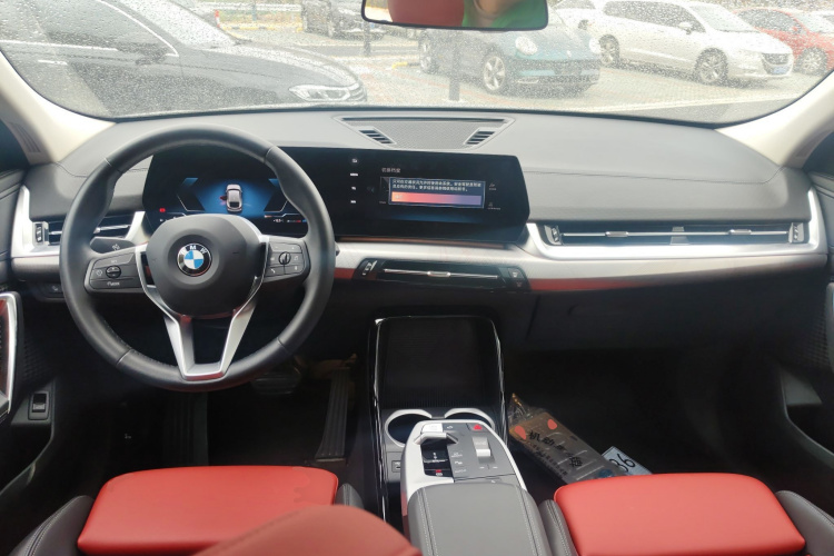 宝马X2(进口) 2024款 sDrive25i M运动套装中控内饰12