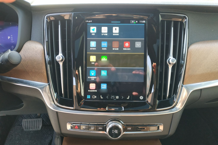 沃尔沃S90 2025款 B5 智逸豪华版局部细节16