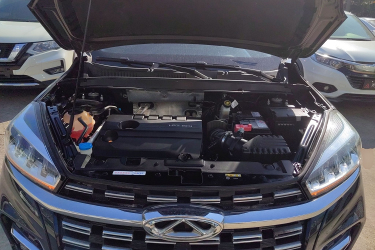 奇瑞 瑞虎8 2020款 290TGDI 自动豪华版机舱底盘24