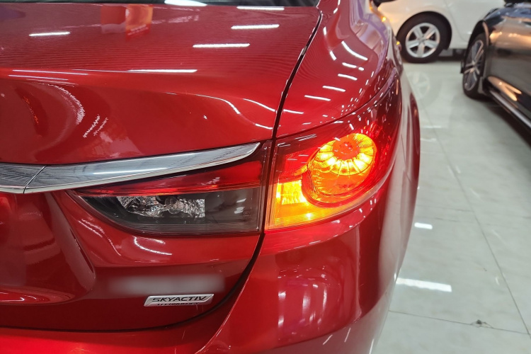 马自达 阿特兹 2014款 2.0L 蓝天豪华版车身外观9