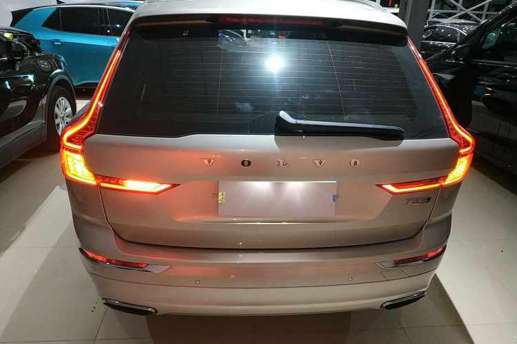 沃尔沃XC60 2020款 T5 四驱智远豪华版车身外观6004
