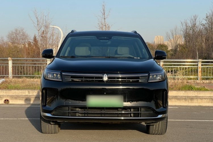 鸿蒙智行 问界M7 2024款 1.5T 智驾后驱Pro版 6座车身外观6008