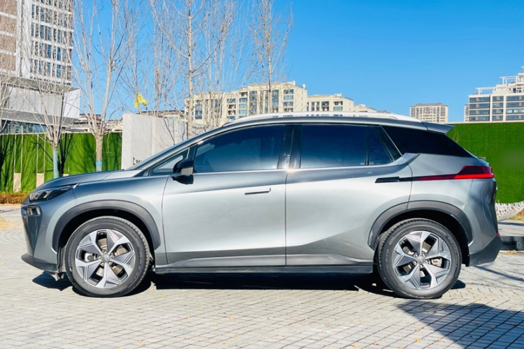 埃安 AION V 2022款 Plus 70 智享科技版 三元锂车身外观6003