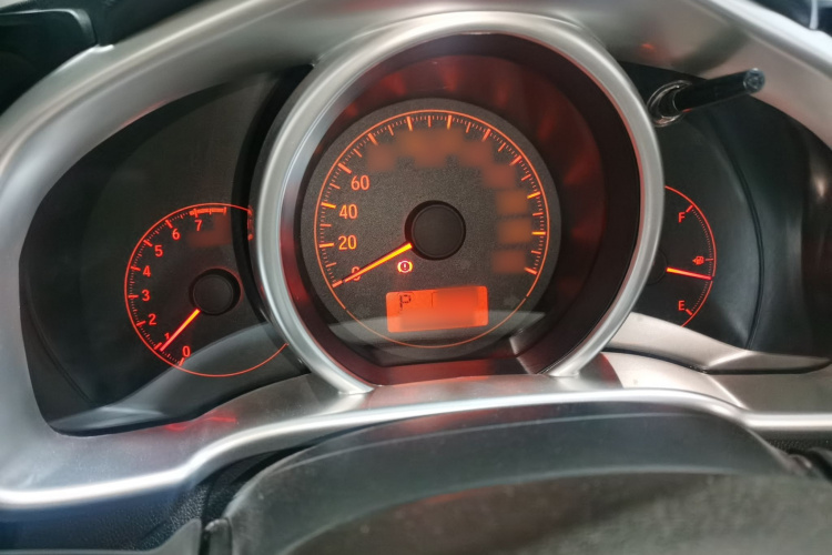 本田 飞度 2018款 1.5L CVT舒适天窗版局部细节14