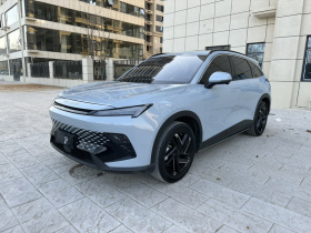 北京汽车 魔方 2023款 1.5T DCT黄金版