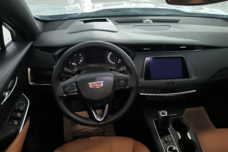 凯迪拉克XT4 2018款 28T 四驱铂金版中控内饰7002