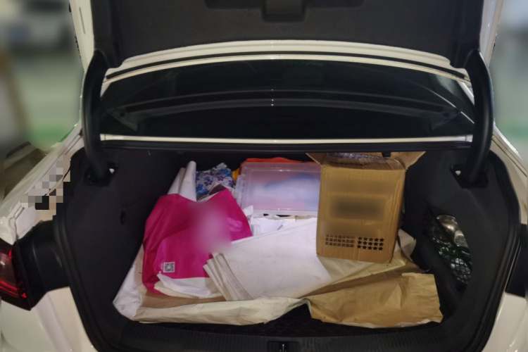 奥迪A6L 2016款 30 FSI 舒适型中控内饰23