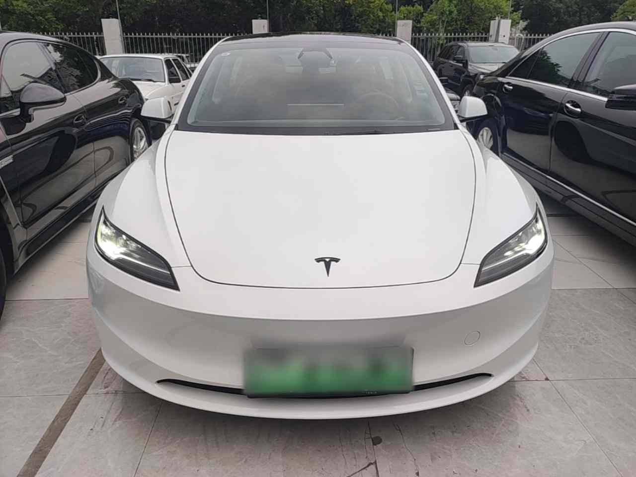 特斯拉 Model 3 2025款 改款 后轮驱动版(1)